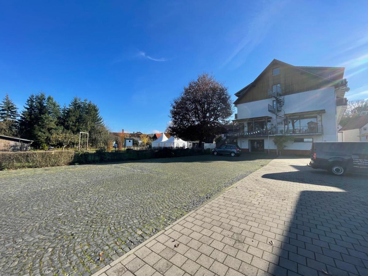 Landgasthof 'Zur Quelle' Wächtersbach Eksteriør billede